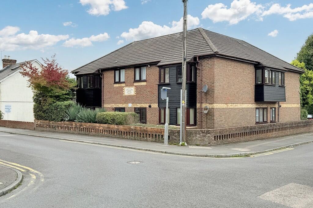 1 bed Apartment for rent in Ashford. From Martin & Co - Ashford 1 bed Apartment for rent in Ashford. From Martin & Co - Ashford