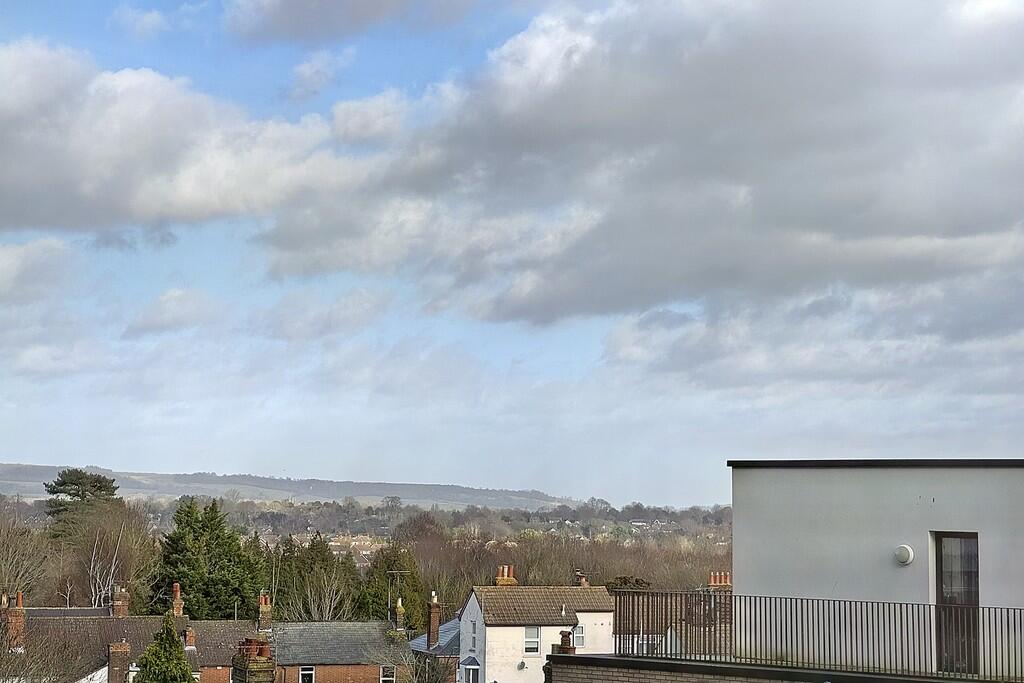 1 bed Apartment for rent in Ashford. From Martin & Co - Ashford 1 bed Apartment for rent in Ashford. From Martin & Co - Ashford