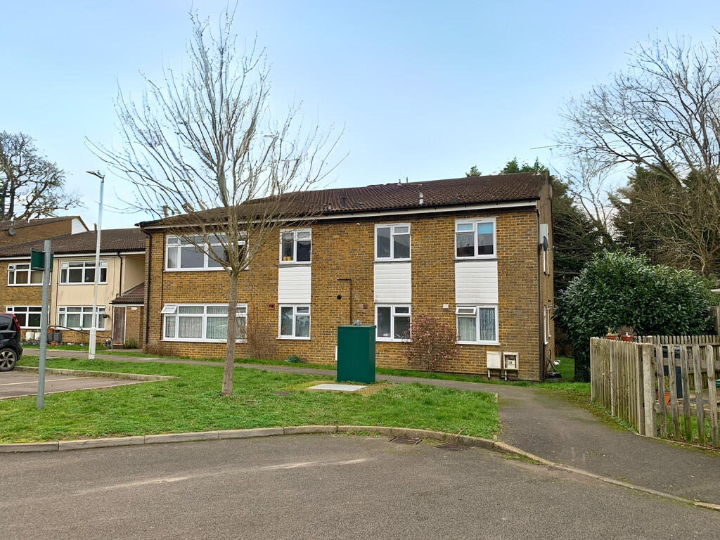 1 bed Apartment for rent in Biddenden. From Martin & Co - Ashford