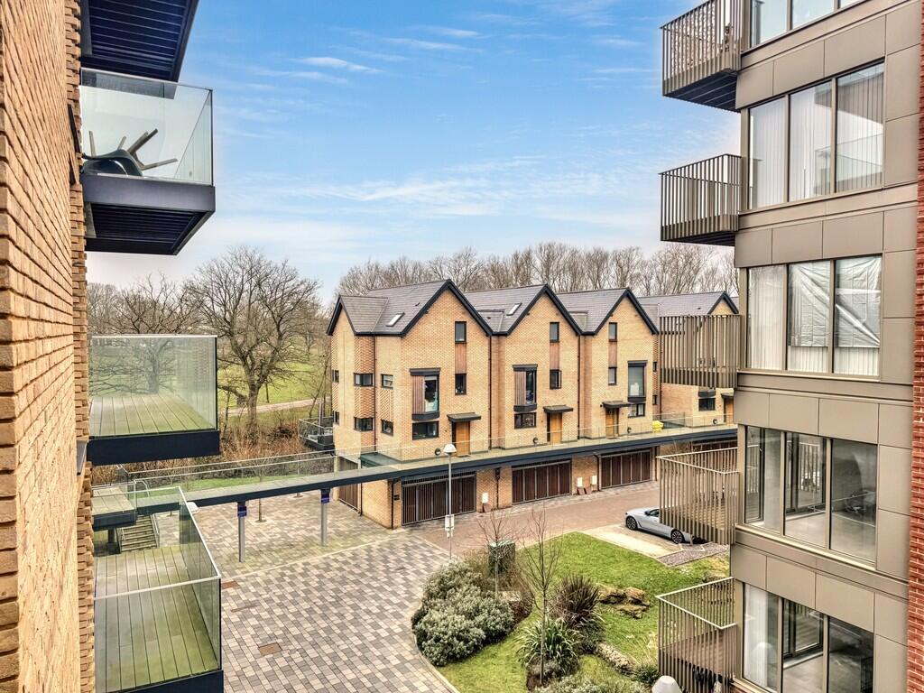 2 bed Apartment for rent in Ashford. From Martin & Co - Ashford