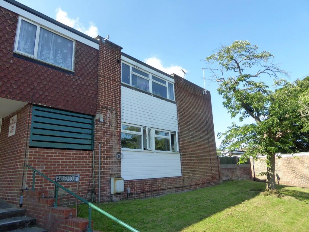 2 bed Apartment for rent in Basingstoke. From Martin & Co - Basingstoke