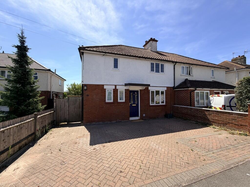 3 bed Semi Detached for rent in Basingstoke. From Martin & Co - Basingstoke