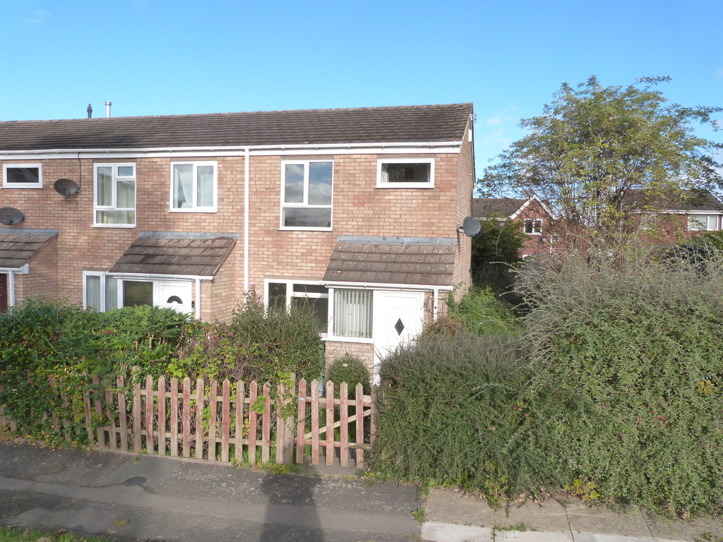3 bed End Terraced House for rent in Worcestershire. From Martin & Co - Worcester