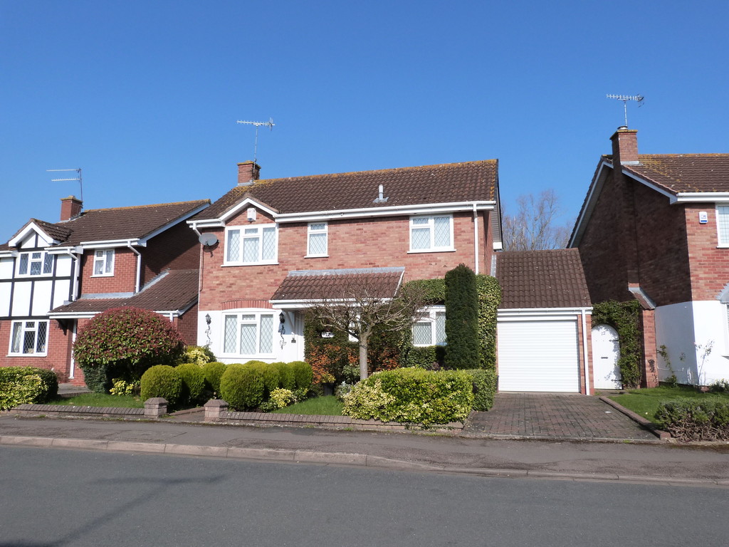 3 bed Detached House for rent in Worcester. From Martin & Co - Worcester