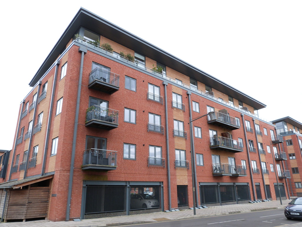 1 bed Apartment for rent in Worcester. From Martin & Co - Worcester