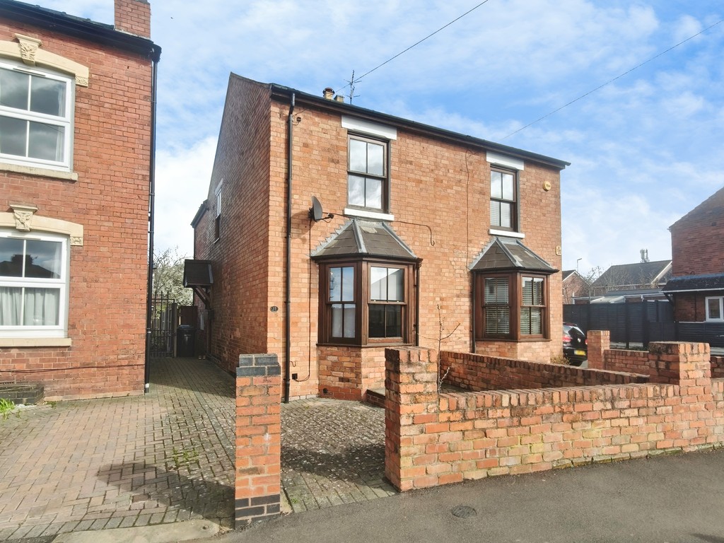2 bed Semi Detached for rent in Claines. From Martin & Co - Worcester