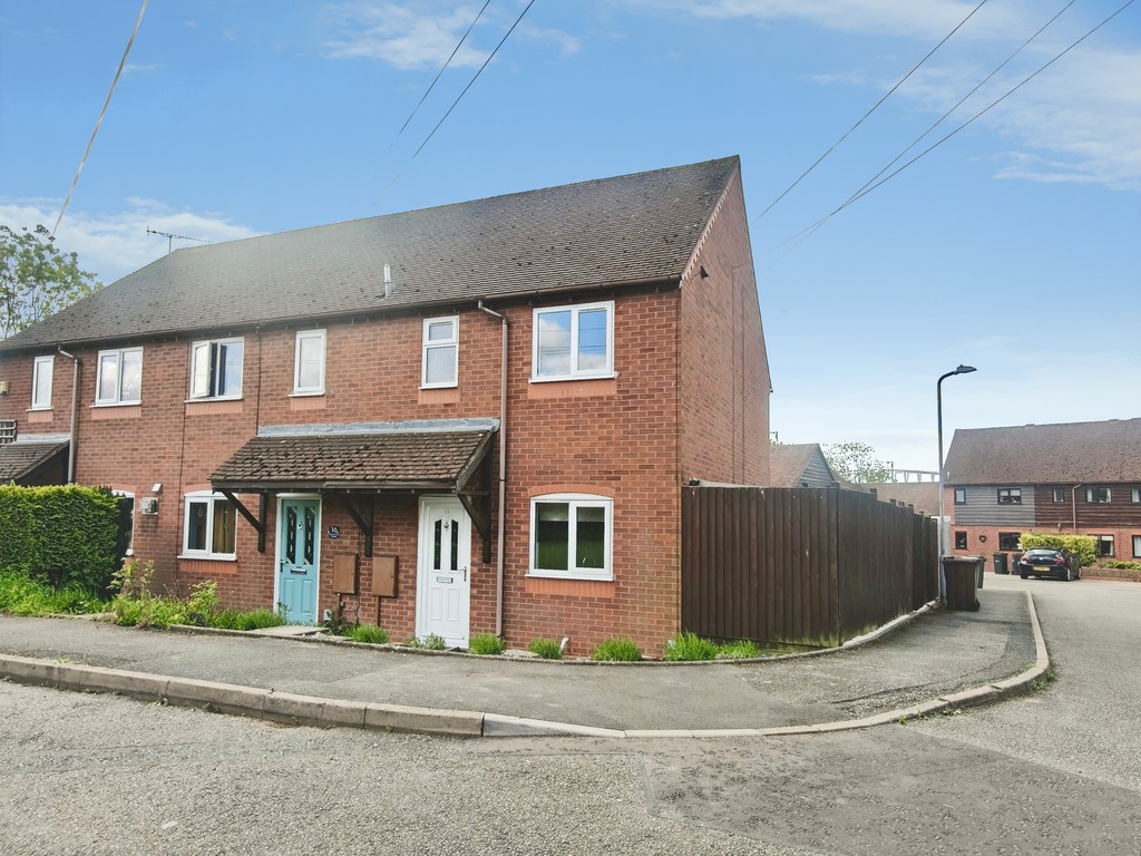 3 bed End of Terrace for rent in Norton. From Martin & Co - Worcester