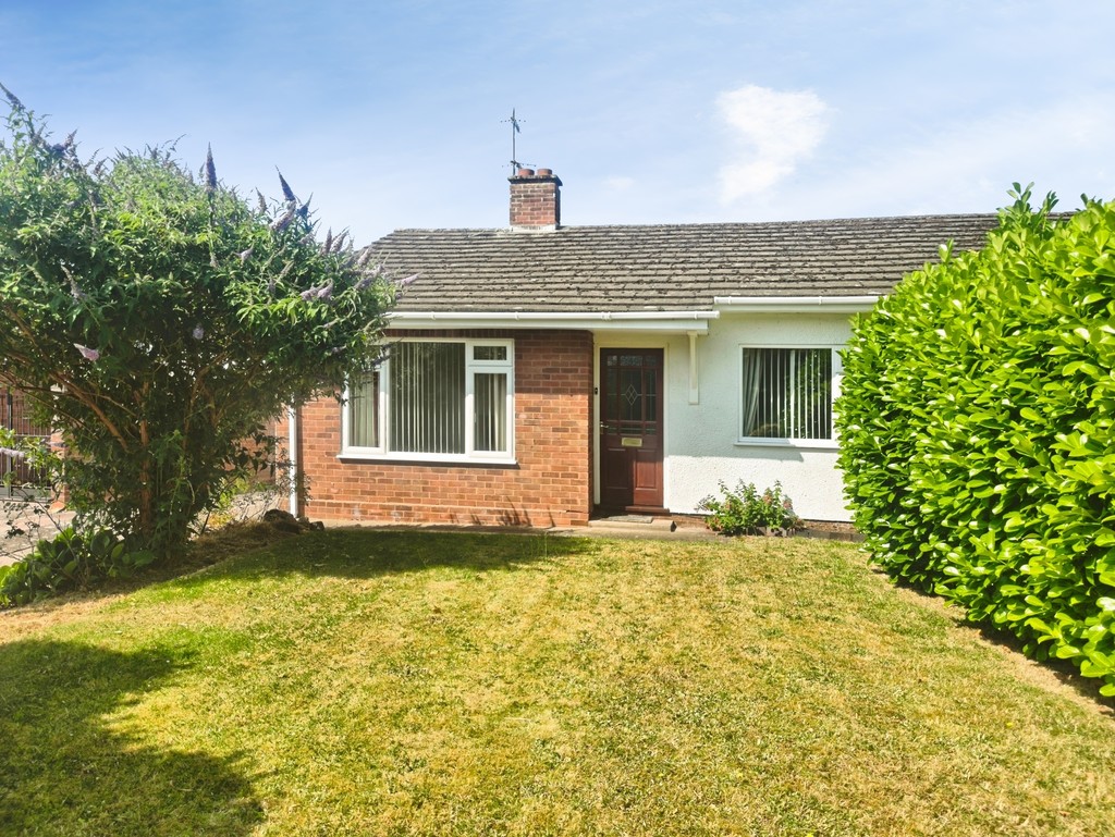 2 bed Semi-detached bungalow for rent in Kempsey. From Martin & Co - Worcester