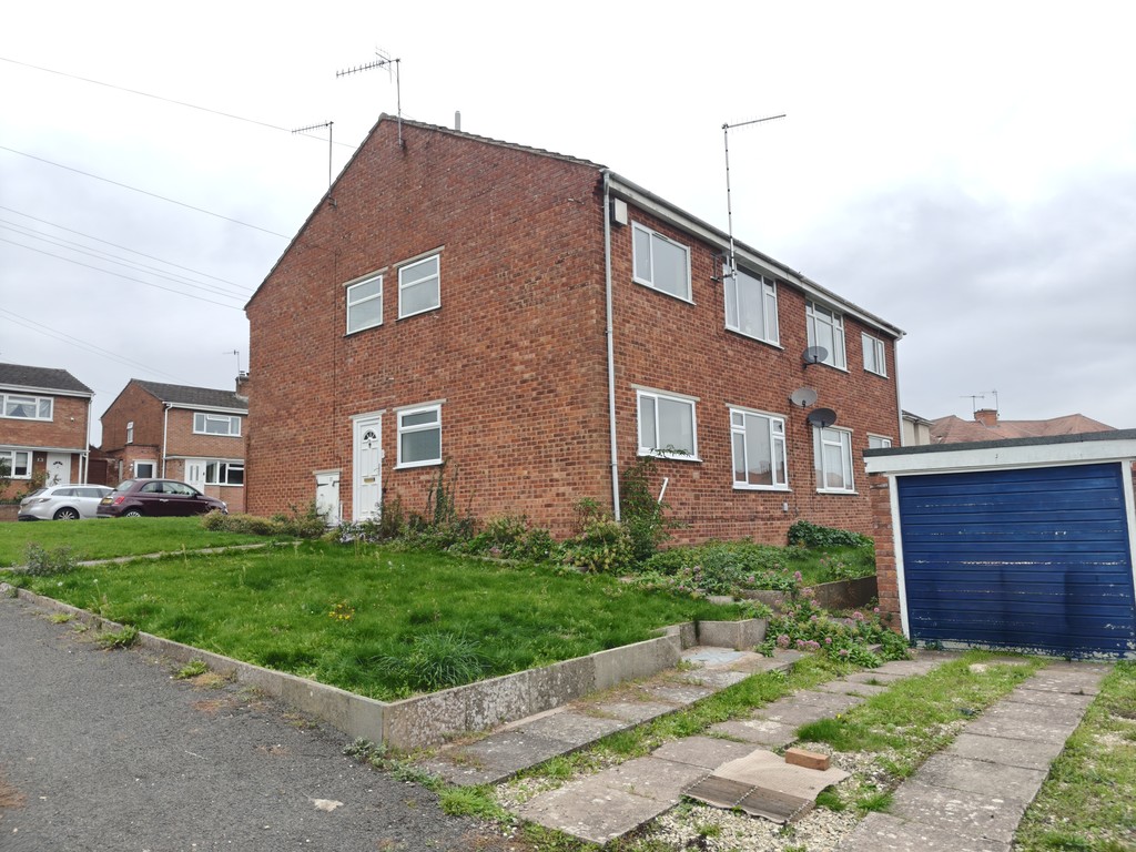 2 bed Ground floor maisonette for rent in Worcestershire. From Martin & Co - Worcester