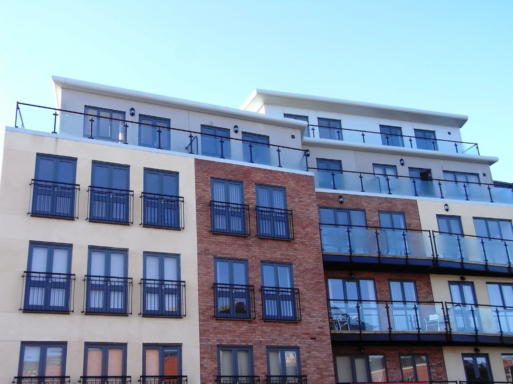 2 bed Apartment for rent in Worcester. From Martin & Co - Worcester