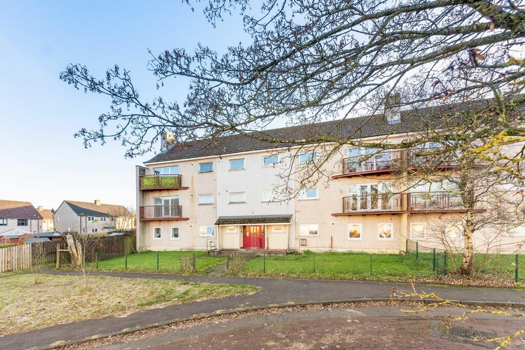 2 bed 1st Floor Flat for rent in Harthill. From Martin & Co - Bathgate 2 bed 1st Floor Flat for rent in Harthill. From Martin & Co - Bathgate
