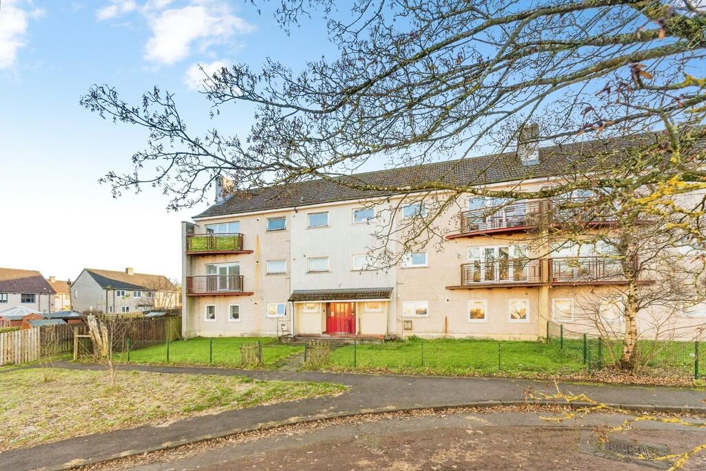 2 bed 1st Floor Flat for rent in Harthill. From Martin & Co - Bathgate