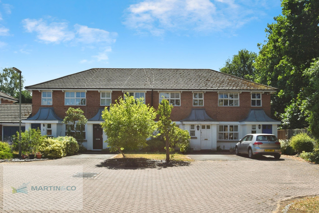 3 bed Mid Terraced House for rent in Walton-on-Thames. From Martin & Co - Walton on Thames 3 bed Mid Terraced House for rent in Walton-on-Thames. From Martin & Co - Walton on Thames