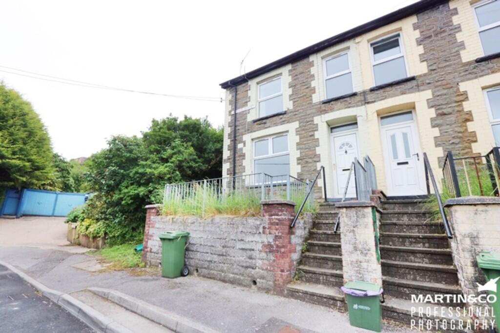 2 bed End of Terrace for rent in Mountain Ash. From Martin & Co - Merthyr Tydfil