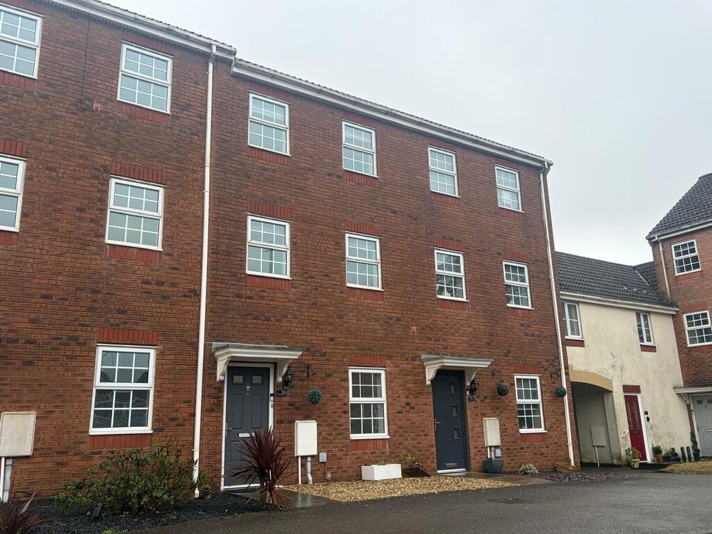 3 bed Town House for rent in Church Village. From Martin & Co - Merthyr Tydfil 3 bed Town House for rent in Church Village. From Martin & Co - Merthyr Tydfil