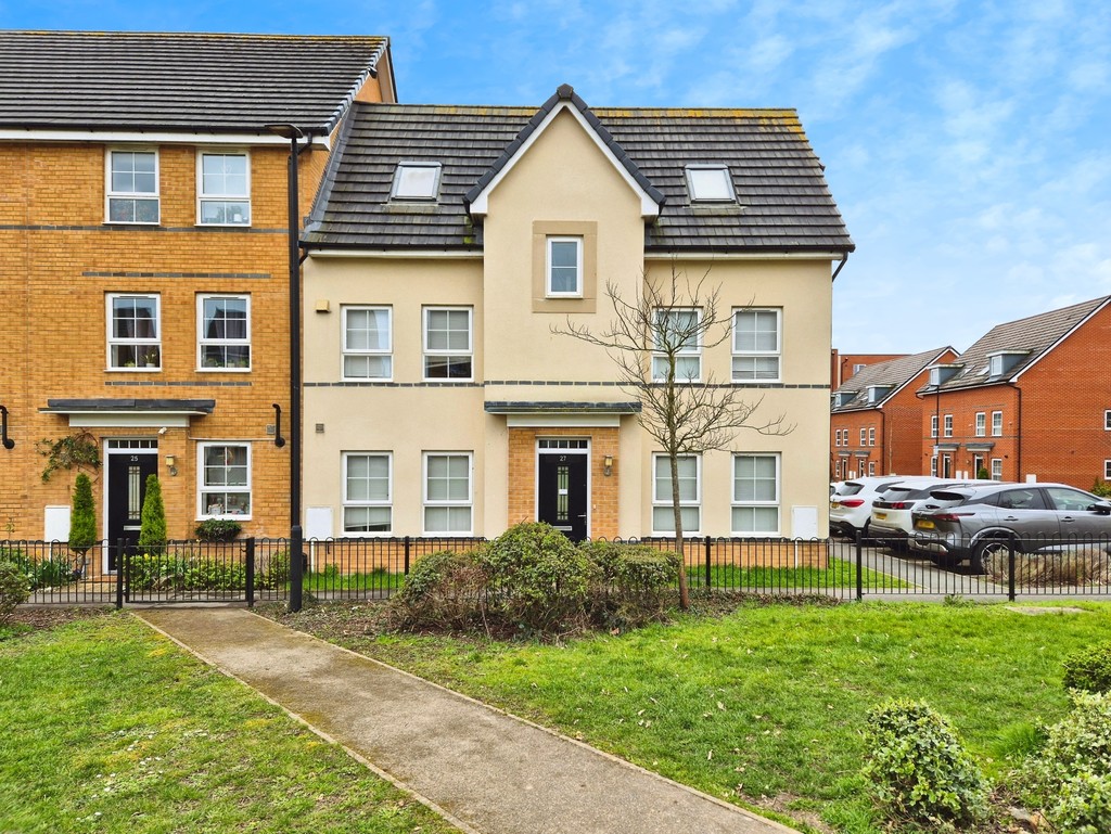 4 bed Semi Detached for rent in Hampshire. From Martin & Co - Basingstoke 4 bed Semi Detached for rent in Hampshire. From Martin & Co - Basingstoke