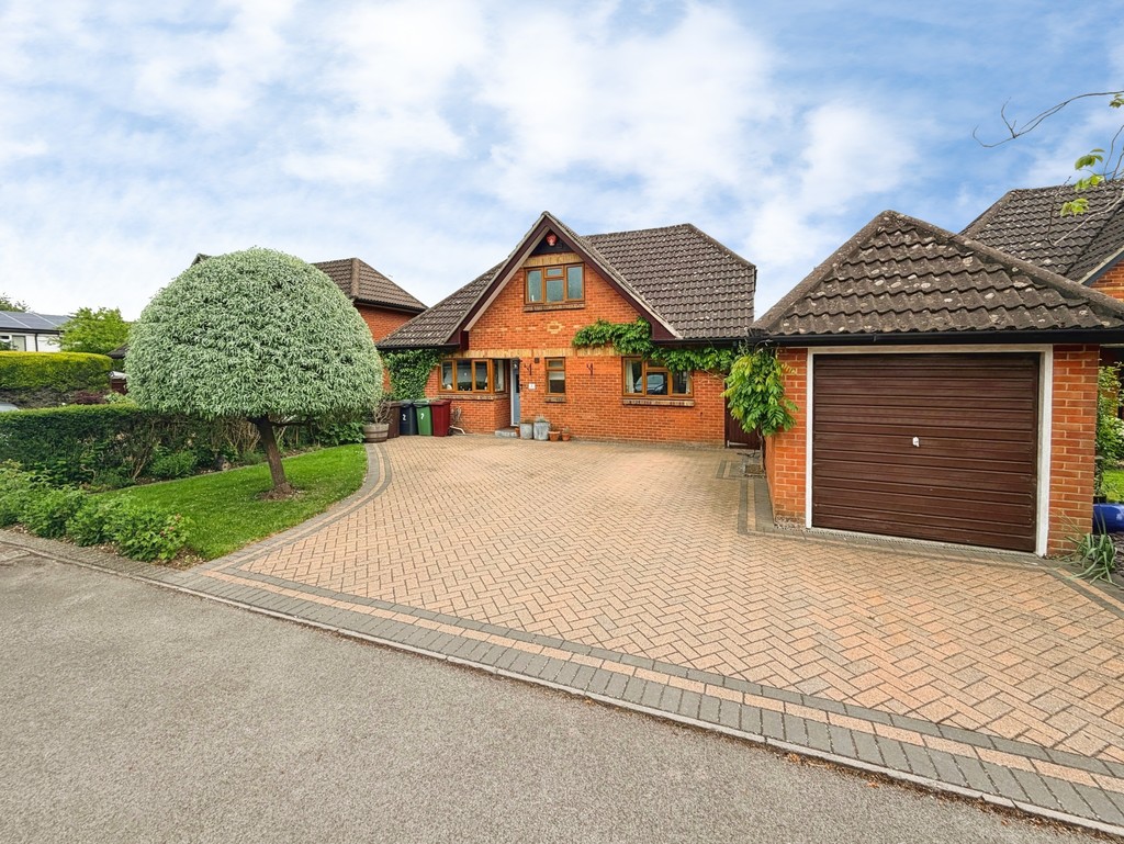 4 bed Detached for rent in Basingstoke. From Martin & Co - Basingstoke 4 bed Detached for rent in Basingstoke. From Martin & Co - Basingstoke
