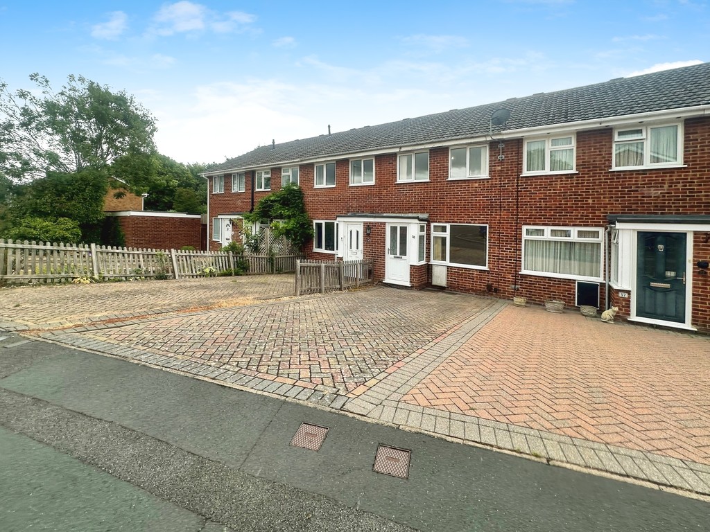 2 bed Mid Terraced House for rent in Hampshire. From Martin & Co - Basingstoke 2 bed Mid Terraced House for rent in Hampshire. From Martin & Co - Basingstoke