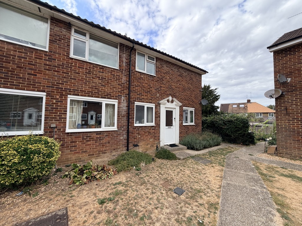 2 bed Annexe for rent in Basingstoke. From Martin & Co - Basingstoke