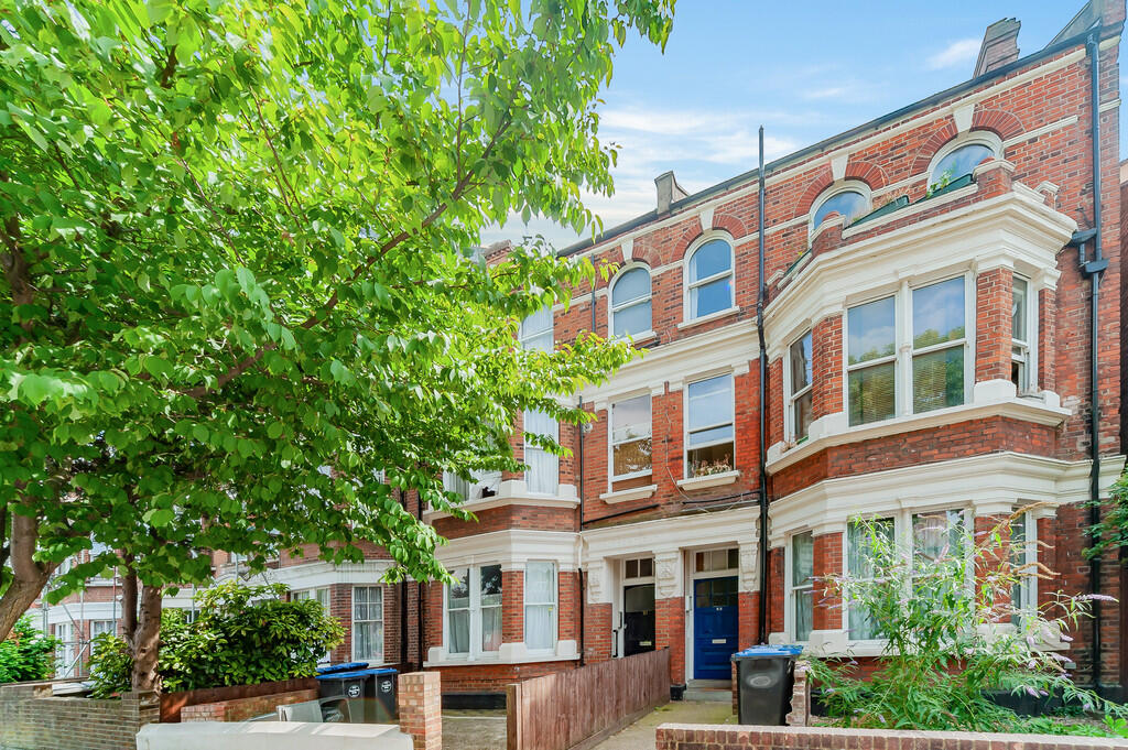 2 bed Apartment for rent in Willesden. From Martin & Co - Camden 2 bed Apartment for rent in Willesden. From Martin & Co - Camden