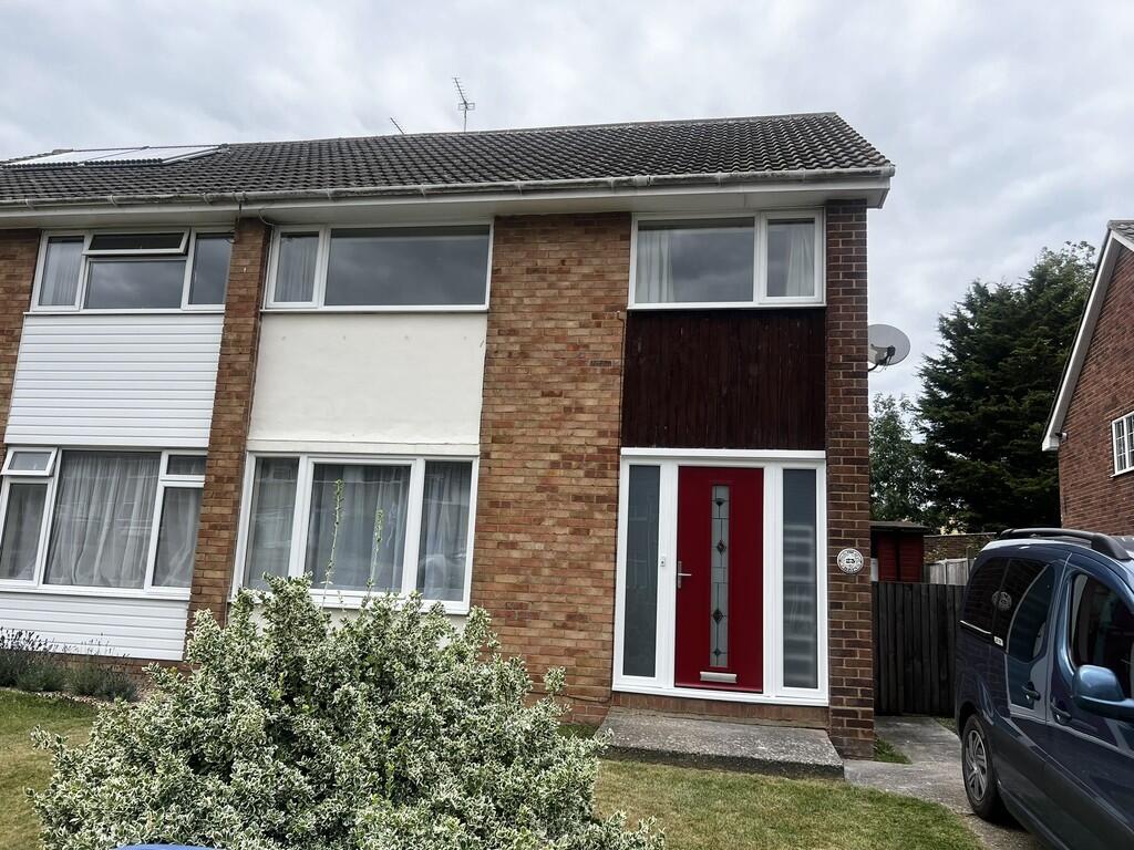 5 bed Semi Detached for rent in Canterbury. From Martin & Co - Canterbury