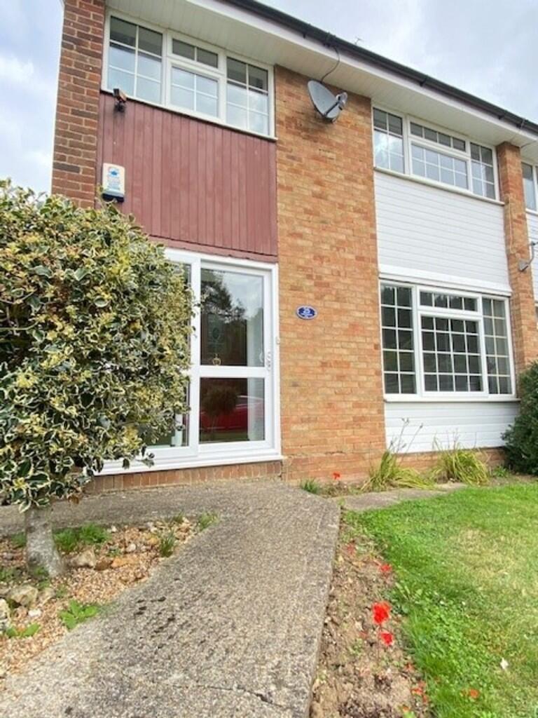 4 bed Semi Detached for rent in Canterbury. From Martin & Co - Canterbury