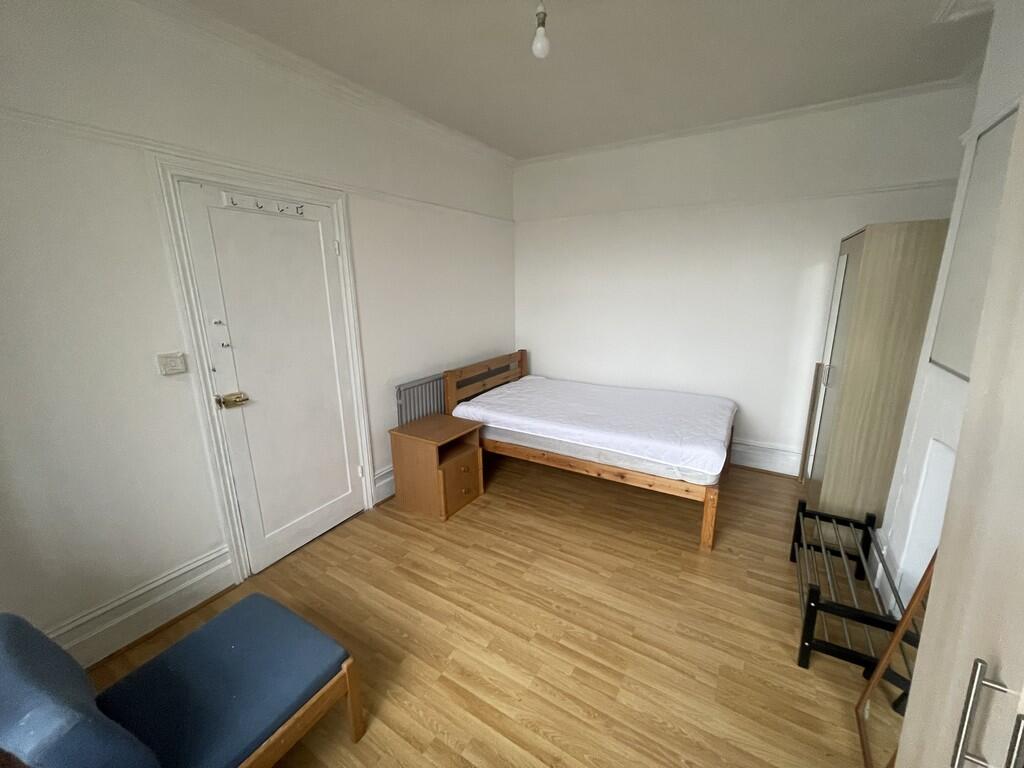 1 bed House Share for rent in Canterbury. From Martin & Co - Canterbury