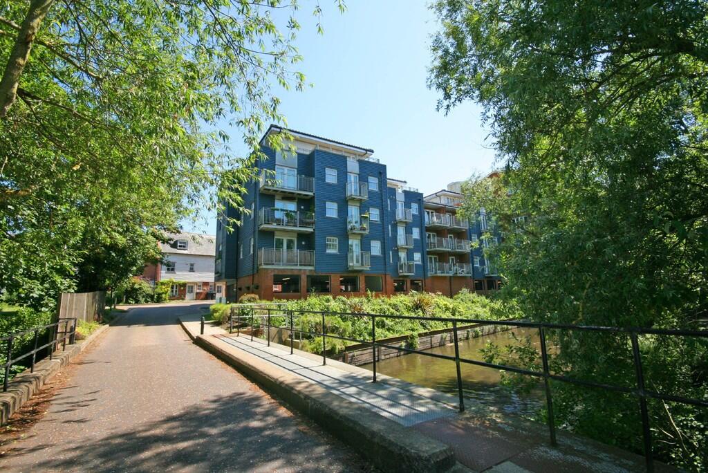 1 bed 1st Floor Flat for rent in Canterbury. From Martin & Co - Canterbury 1 bed 1st Floor Flat for rent in Canterbury. From Martin & Co - Canterbury