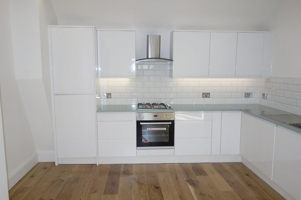 1 bed 1st Floor Flat for rent in Penge. From Martin & Co - Crystal Palace