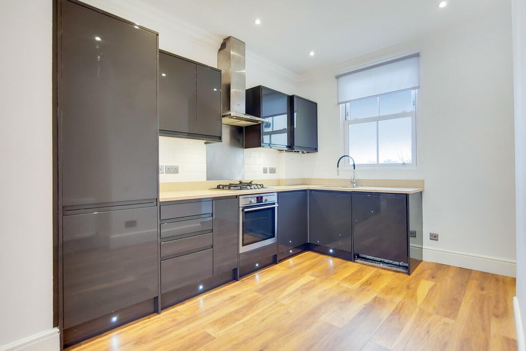 1 bed Apartment for rent in Penge. From Martin & Co - Crystal Palace