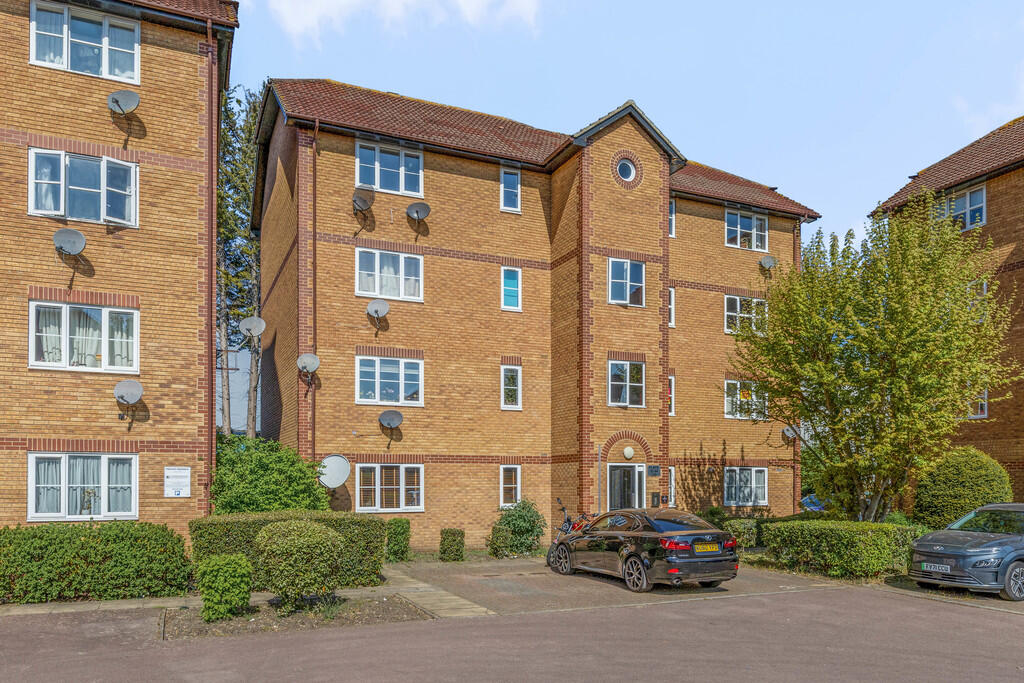 1 bed Apartment for rent in Mitcham. From Martin & Co - Crystal Palace