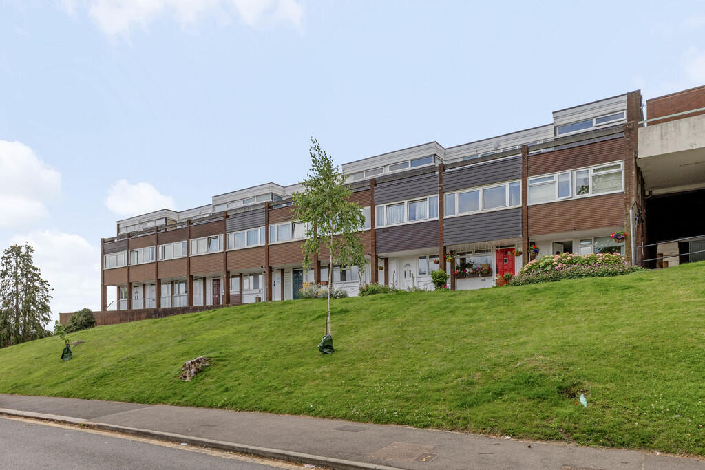 1 bed 1st Floor Flat for rent in Penge. From Martin & Co - Crystal Palace