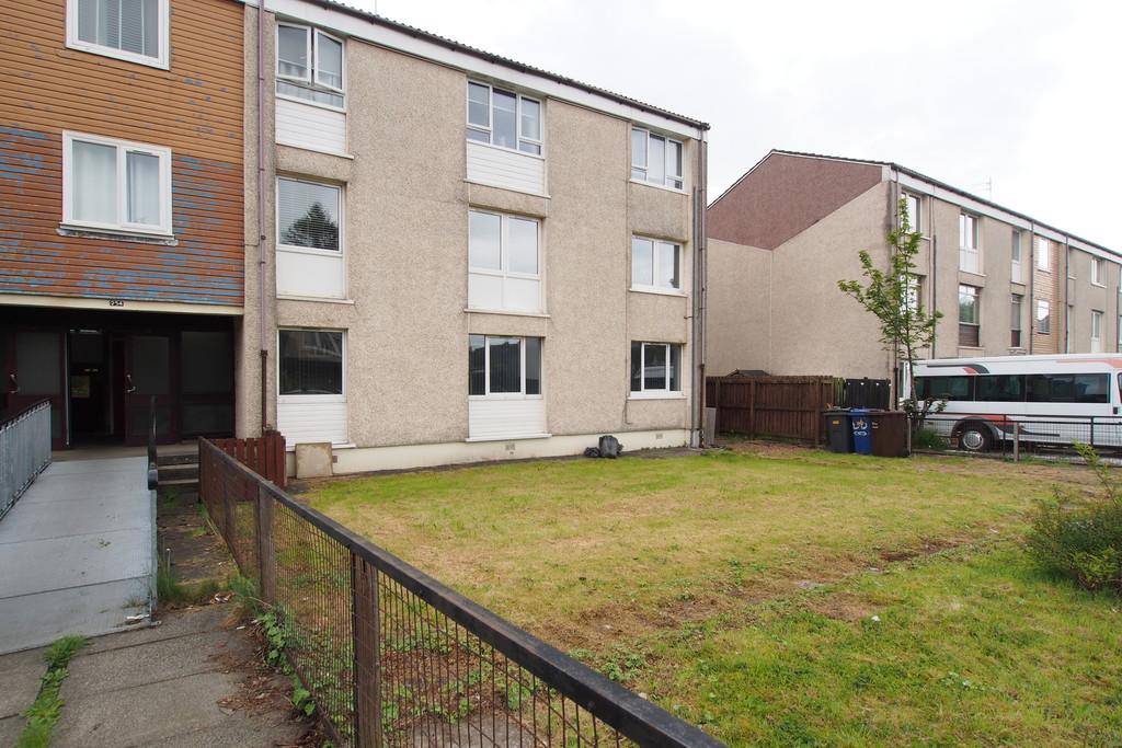2 bed Ground Floor Flat for rent in Renfrewshire. From Martin & Co - Paisley