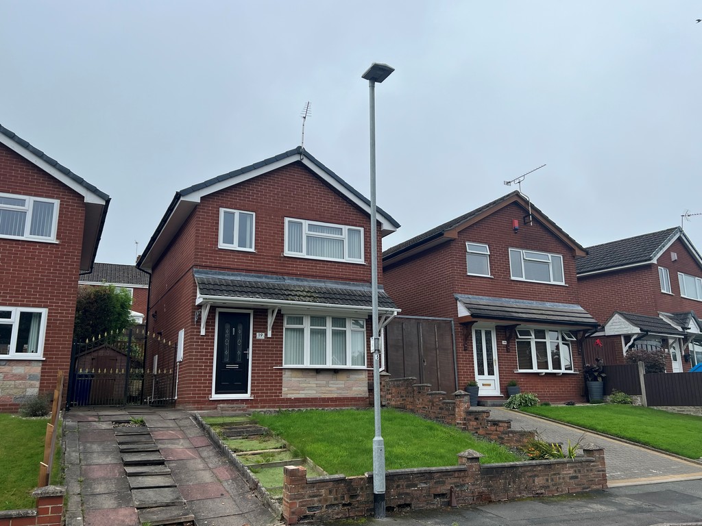 3 bed Detached House for rent in Staffordshire. From Martin & Co - Stoke on Trent