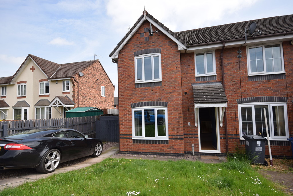 3 bed End Terraced House for rent in Staffordshire. From Martin & Co - Stoke on Trent