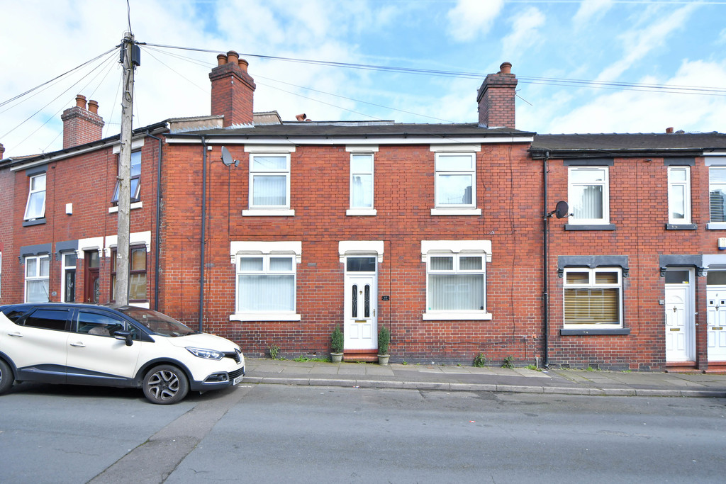 3 bed Mid Terraced House for rent in Staffordshire. From Martin & Co - Stoke on Trent