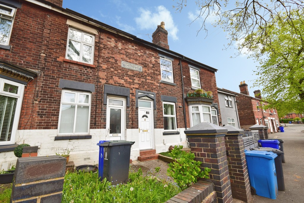 2 bed Mid Terraced House for rent in Cookshill. From Martin & Co - Stoke on Trent