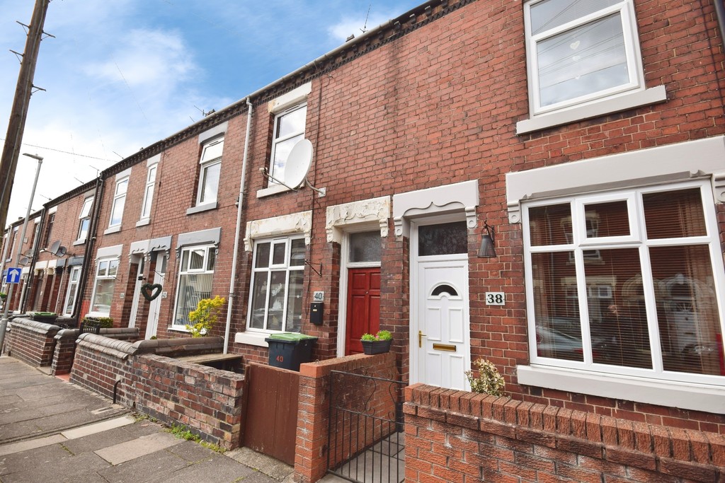 2 bed Mid Terraced House for rent in Staffs. From Martin & Co - Stoke on Trent
