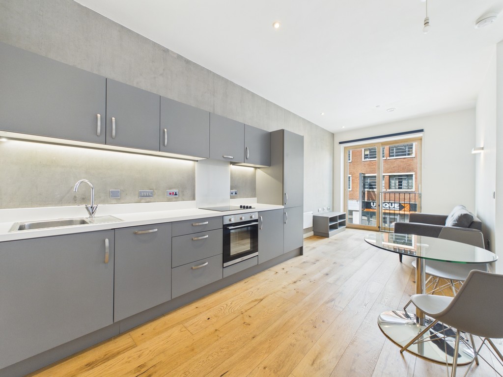 1 bed Studio for rent in Staffordshire. From Martin & Co - Stoke on Trent