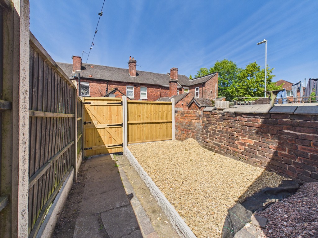 3 bed Mid Terraced House for rent in Hanchurch. From Martin & Co - Stoke on Trent