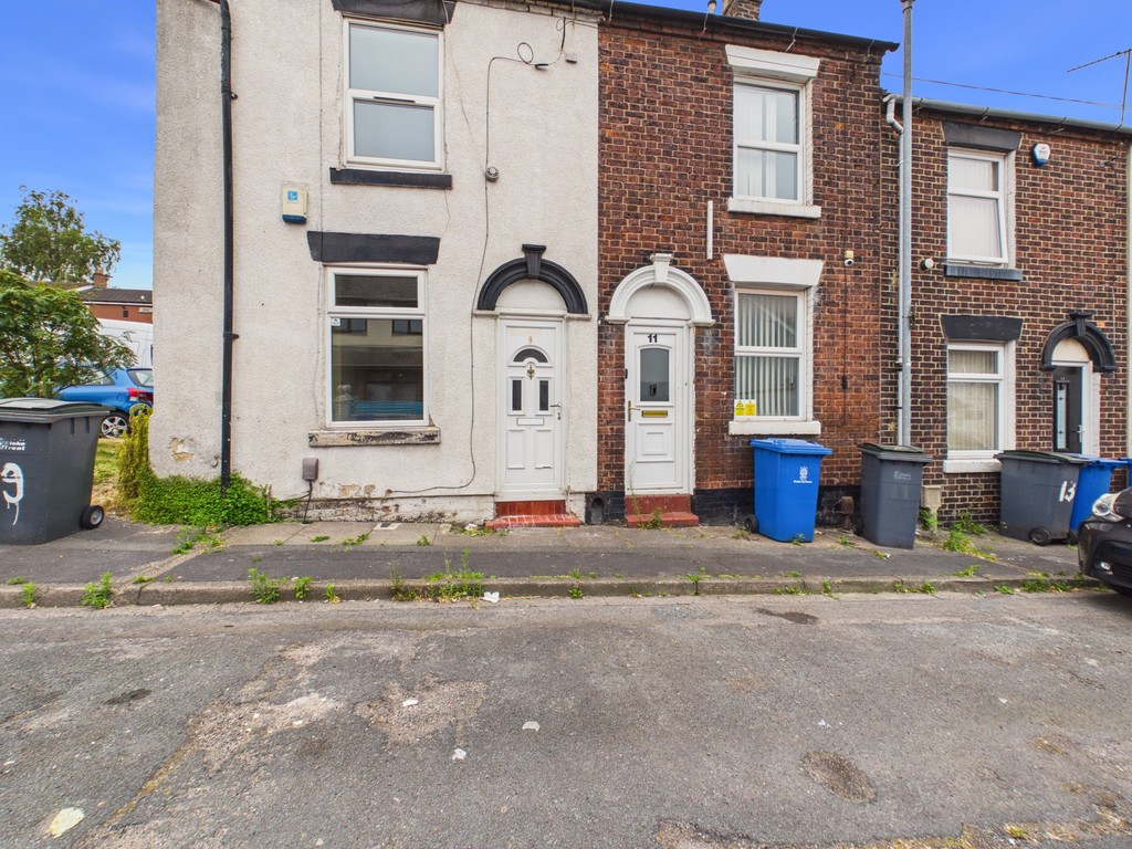 2 bed End of Terrace for rent in Staffordshire. From Martin & Co - Stoke on Trent