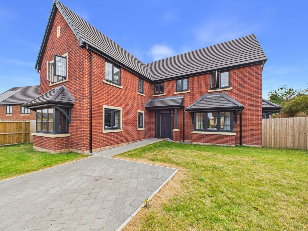 5 bed Detached for rent in Hanchurch. From Martin & Co - Stoke on Trent