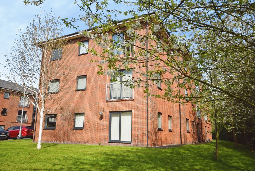 2 bed Apartment for rent in Staffordshire. From Martin & Co - Stoke on Trent