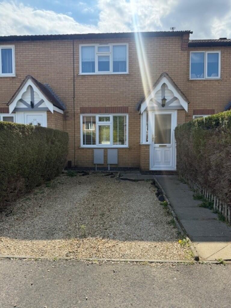 2 bed Mid Terraced House for rent in Grantham. From Martin & Co - Grantham