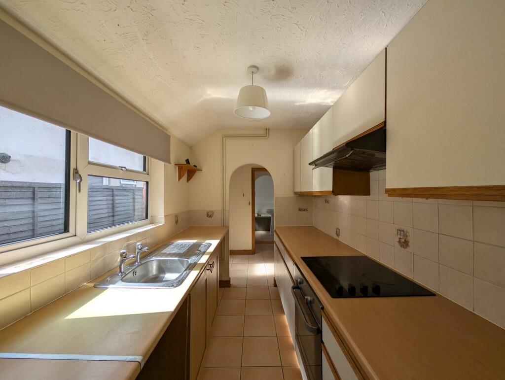 3 bed Mid Terraced House for rent in Grantham. From Martin & Co - Grantham