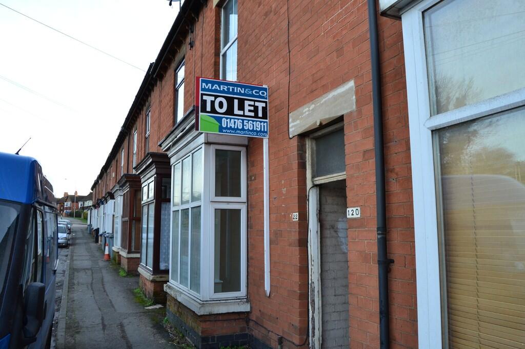 2 bed Mid Terraced House for rent in Grantham. From Martin & Co - Grantham