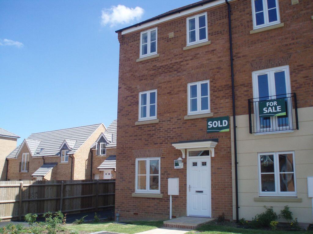 4 bed Town House for rent in Grantham. From Martin & Co - Grantham