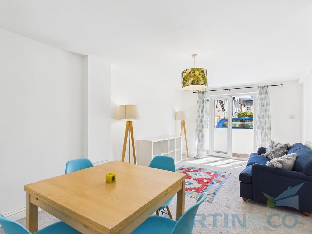 2 bed 1st Floor Flat for rent in Brighton and Hove. From Martin & Co - Brighton