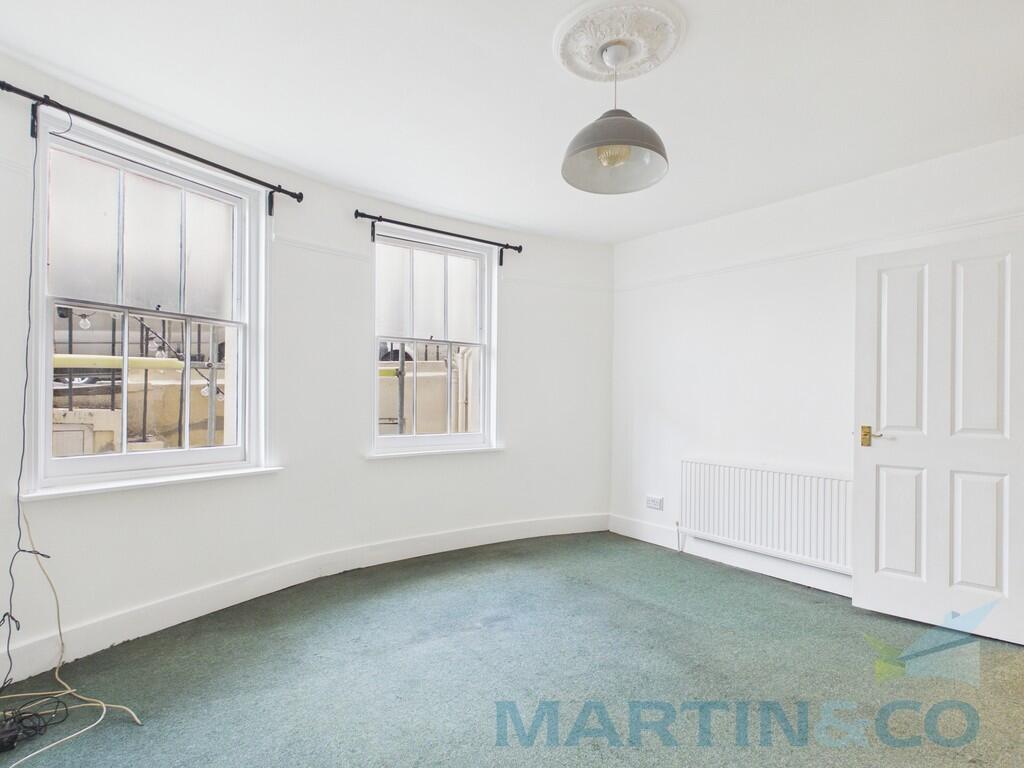2 bed 1st Floor Flat for rent in Brighton and Hove. From Martin & Co - Brighton