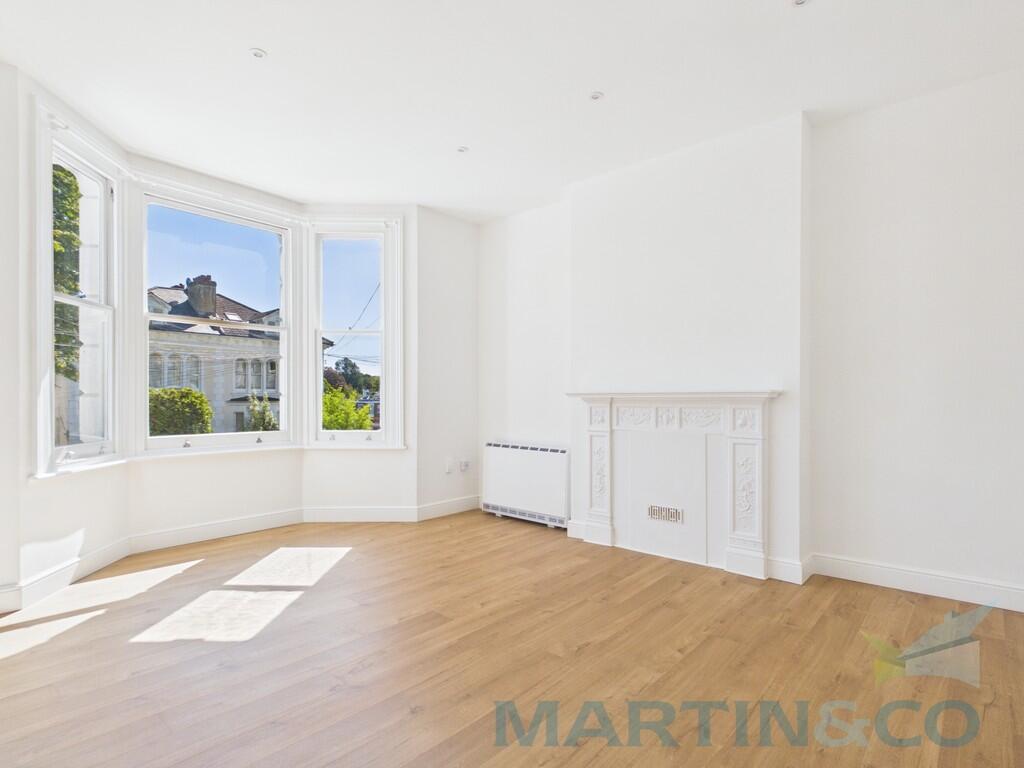 4 bed Studio for rent in Brighton and Hove. From Martin & Co - Brighton 4 bed Studio for rent in Brighton and Hove. From Martin & Co - Brighton